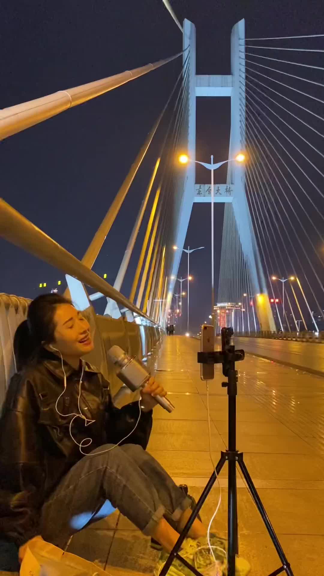 喜欢唱歌,想要直播的你,别再啰嗦干就得了 户外唱歌 真人真唱