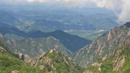 鳌鱼峰是我认为黄山上风景最美的地方~哔哩哔哩bilibili