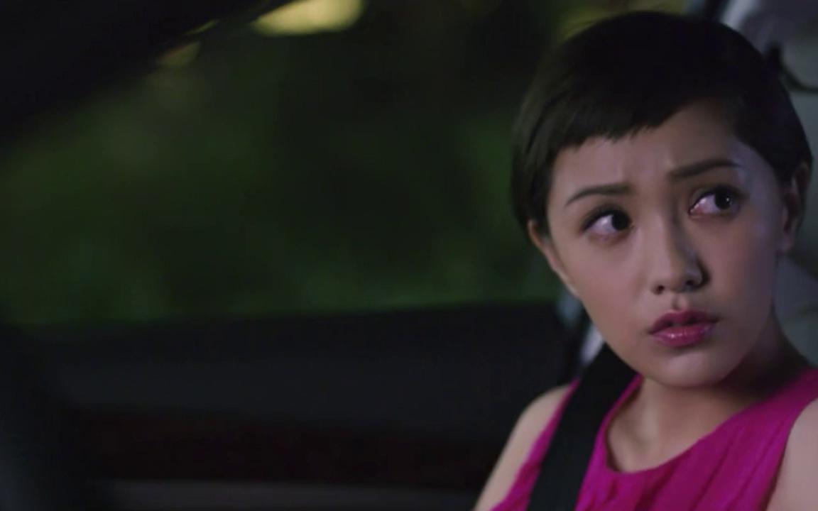 煎饼侠：大鹏看到女友在别人车上，瞬间心碎了.