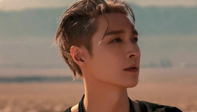 【张艺兴61飞天61受到召唤敦煌】张艺兴封神镜头!