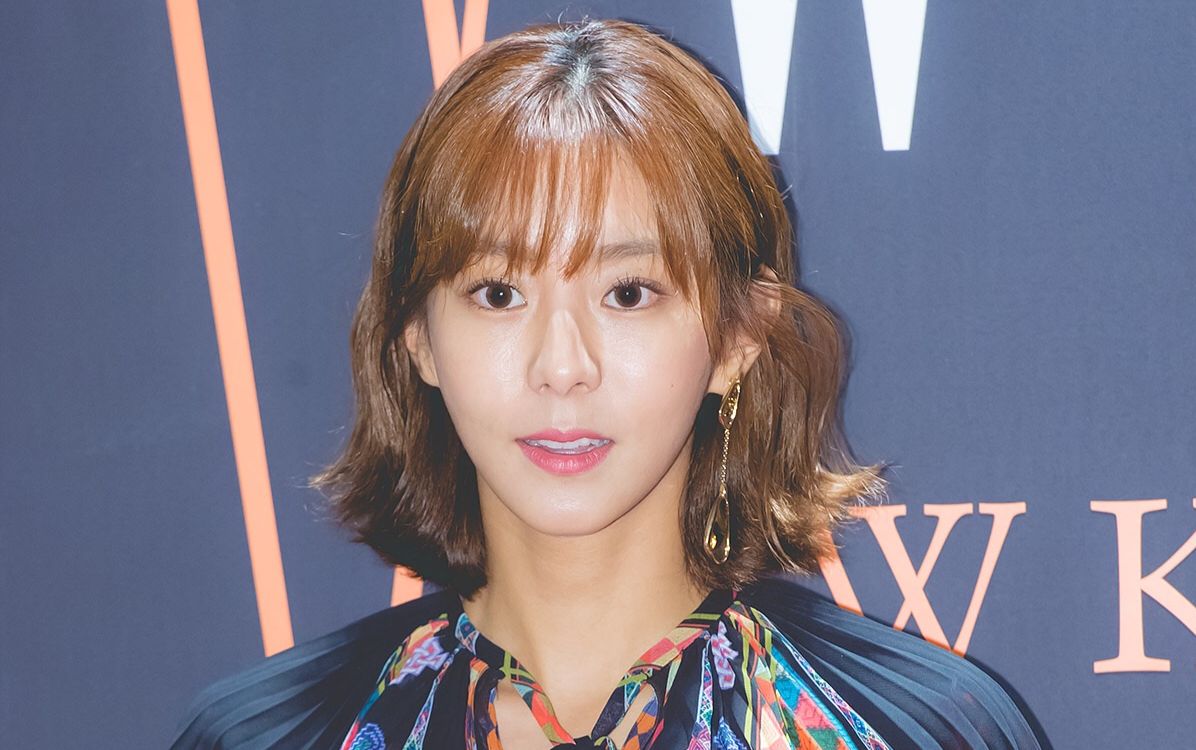 [uie/金宥真]171027uie参加w korea和off white一起举办的第十二届