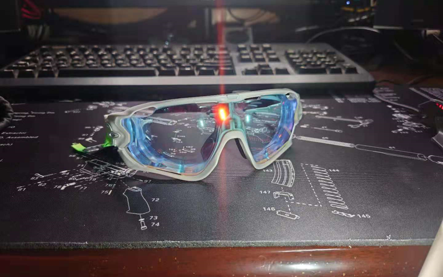 [图]Oakley Jawbreaker 镜框开箱