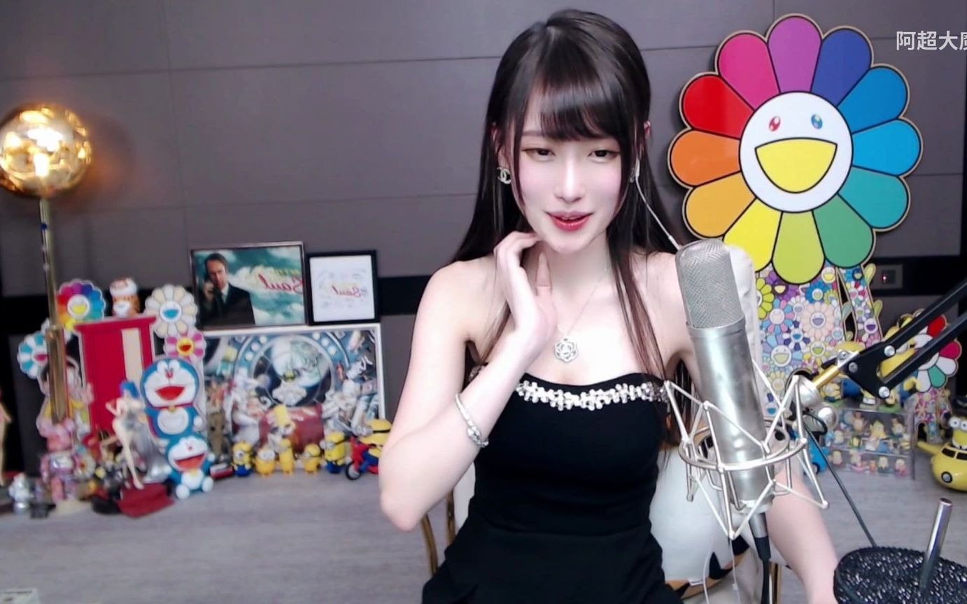 腐团儿,黑色裙子配黑s,绝了