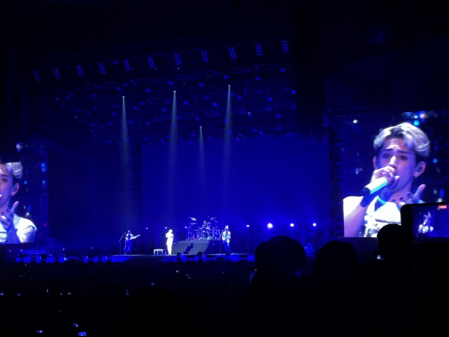 11.26 上海oor1661536615(wasted nights)