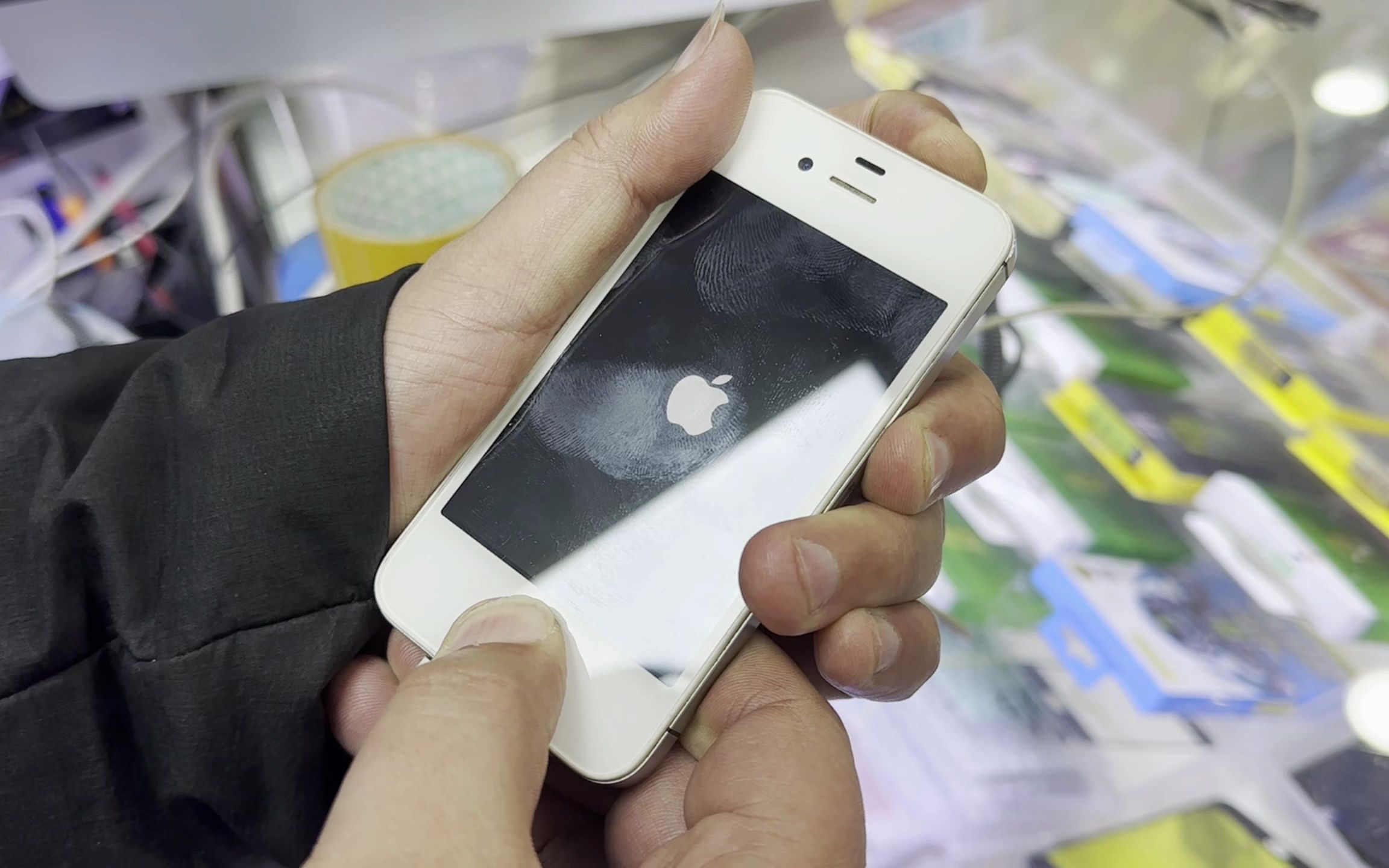 网友发过来的苹果iPhone4s锁屏密码忘记了,刷机解锁教程
