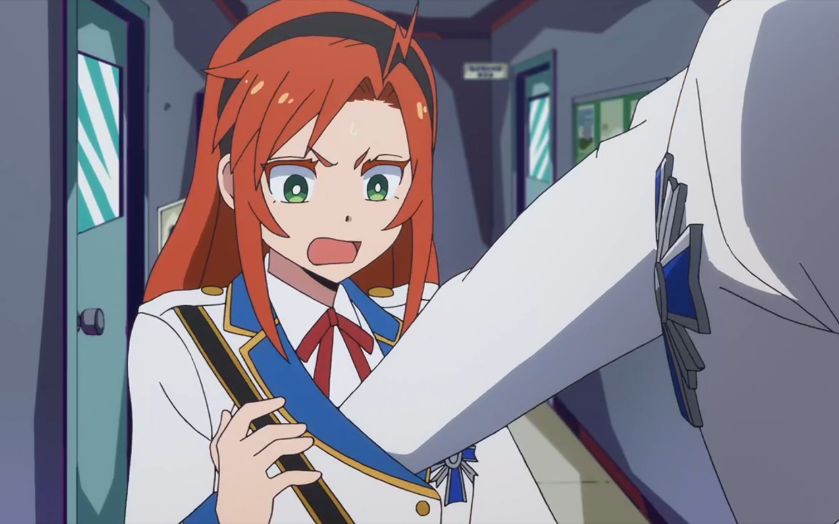 无礼之徒,你的手在抓什么呀!