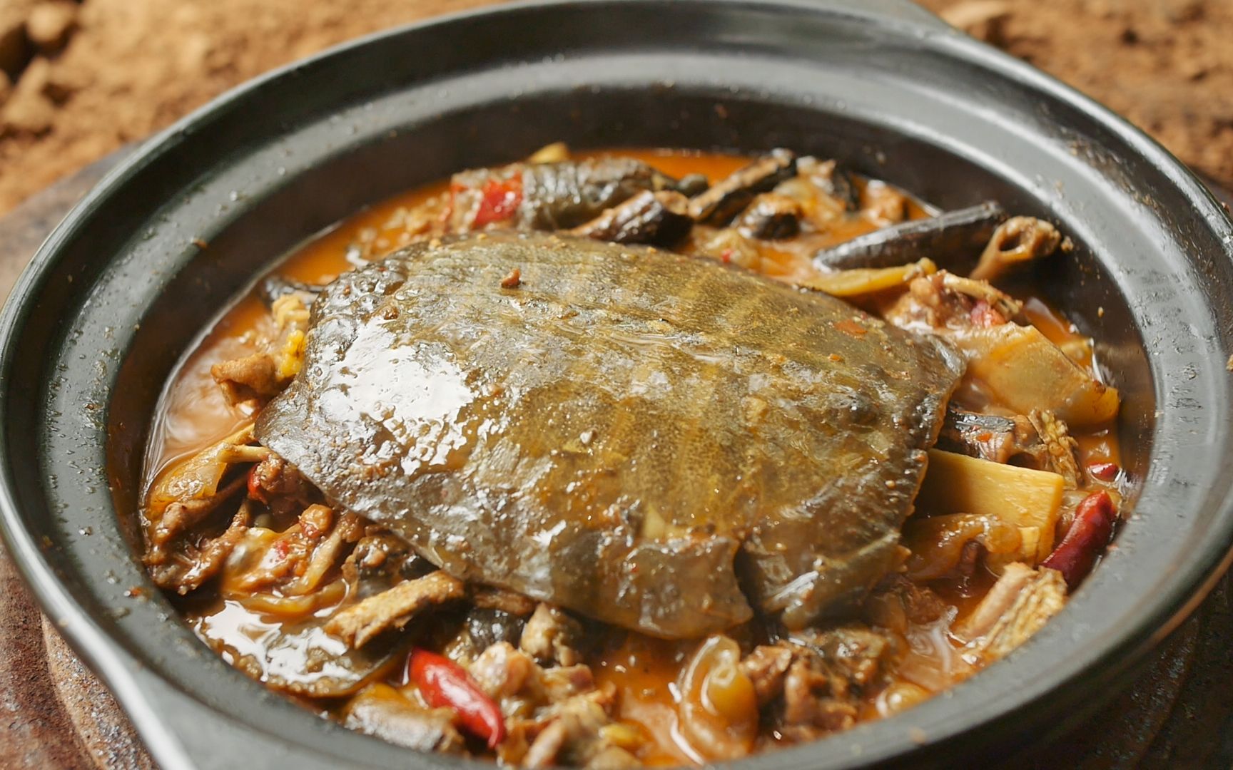 1只甲鱼,4根黄鳝,这是什么神仙吃法,流口水了