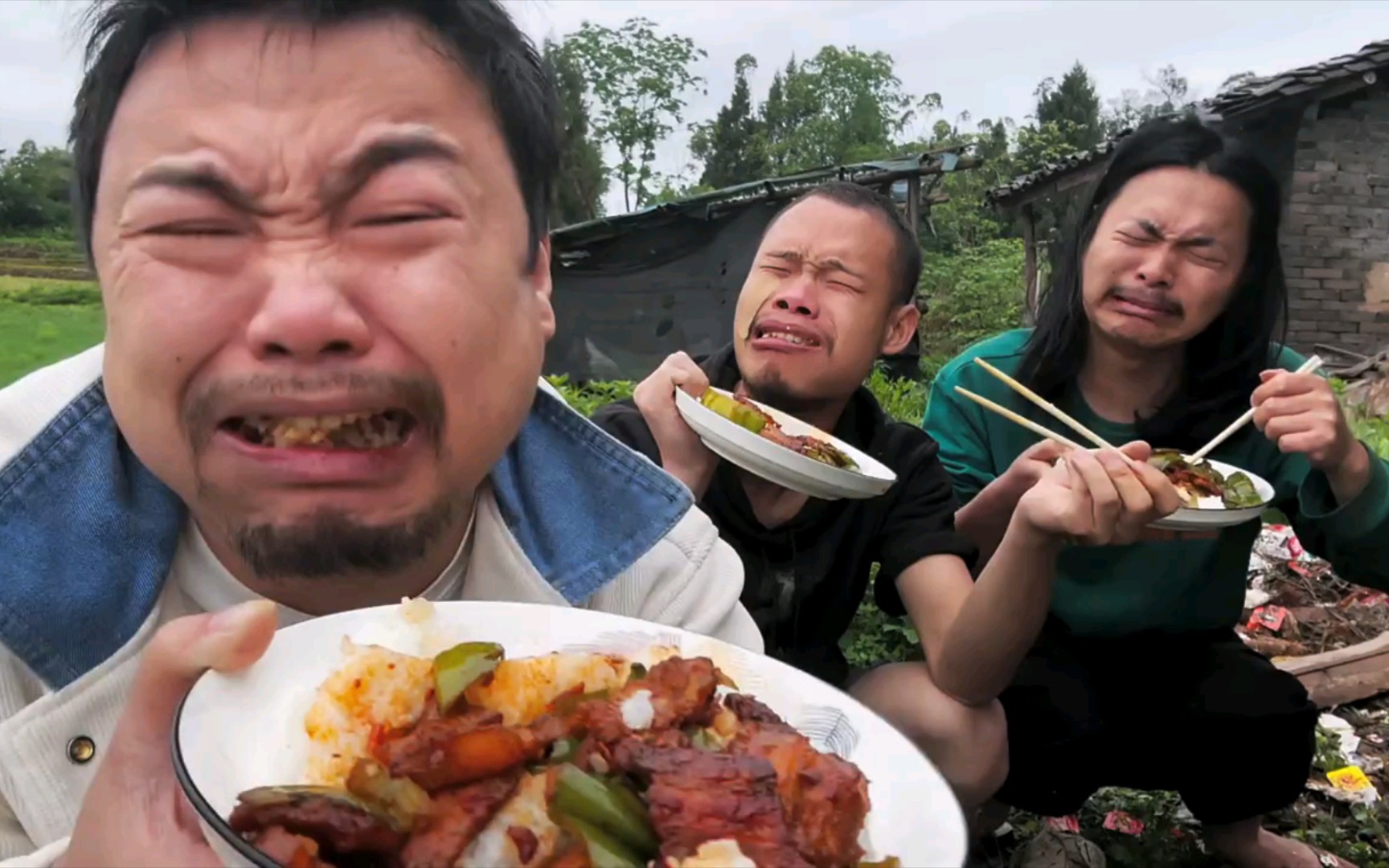 今天搞个死猪肉吃上那么一吃#记录真实生活 #美食 #网吧大神
