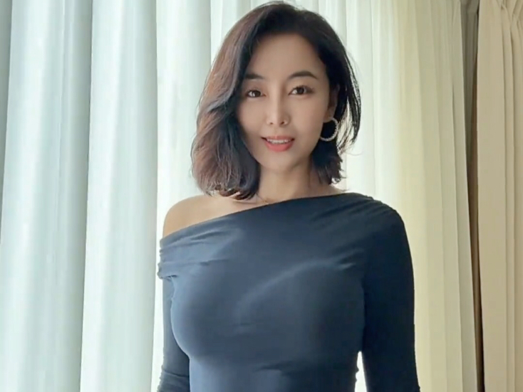 风韵犹存美阿姨-成熟美丽阿姨-成熟美丽阿姨-哔哩哔哩视频