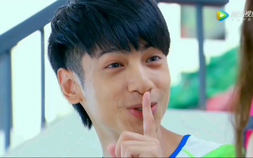 [夏日心跳]罗云熙小神学长cut24-25,恭喜罗玉和妹子牵手成功_哔哩哔哩