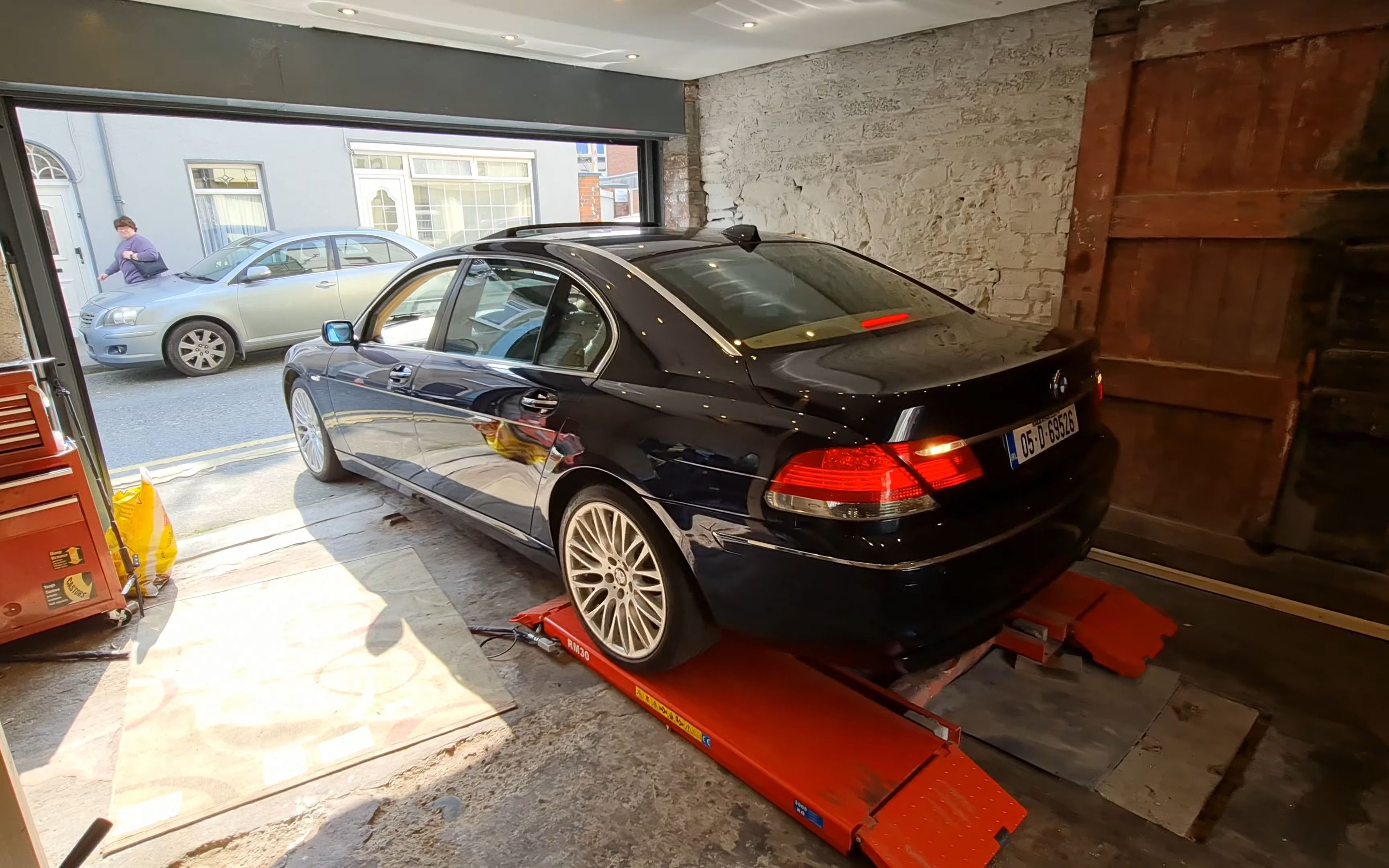 宝马e66 740更换机油