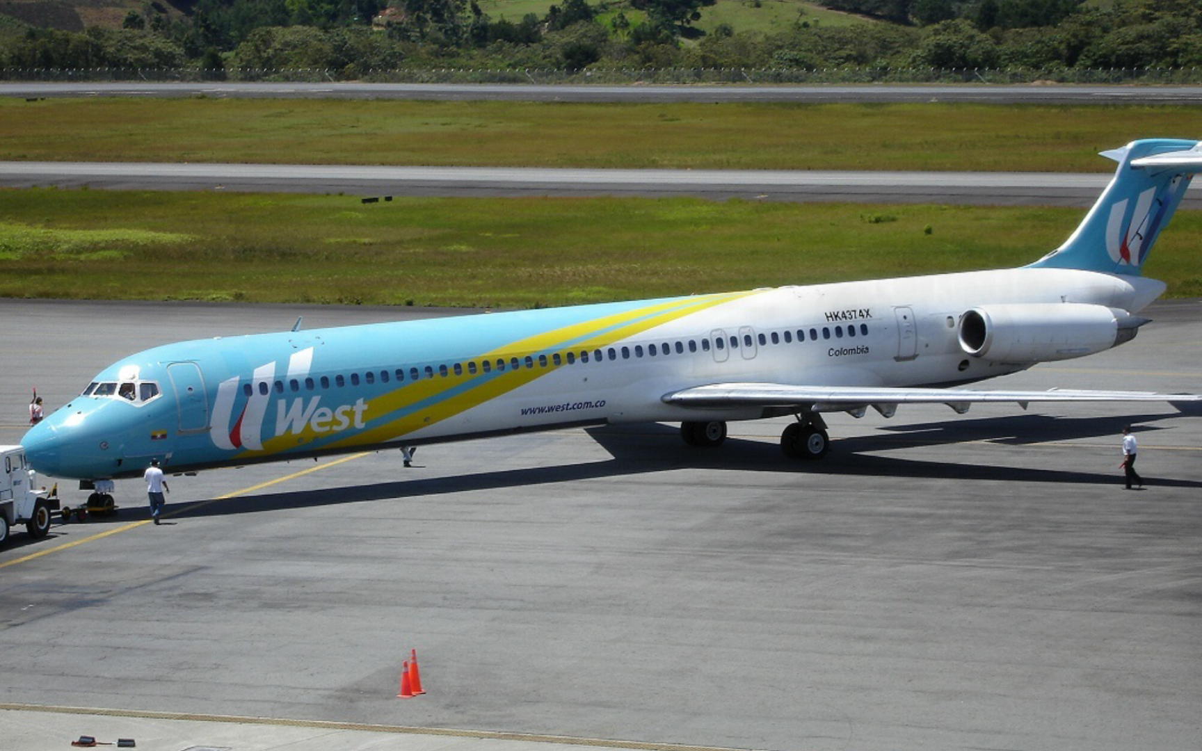 一架飞机的故事——hk4374x 麦克唐纳61道格拉斯md-82