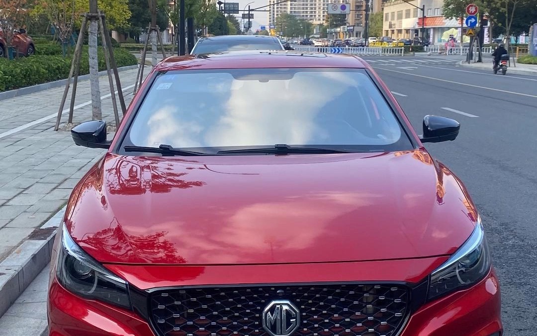 名爵6手动trophy高铁版试驾体验