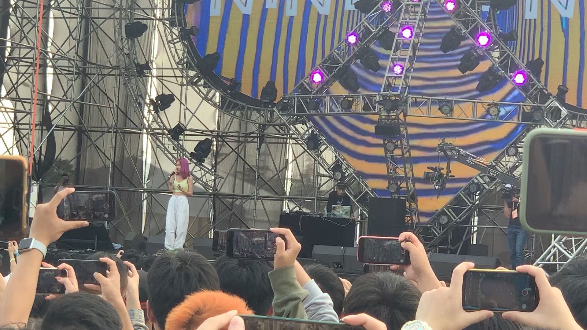 方山音乐节nineoneidontwannaseeyouanymore可惜我挤不到太近