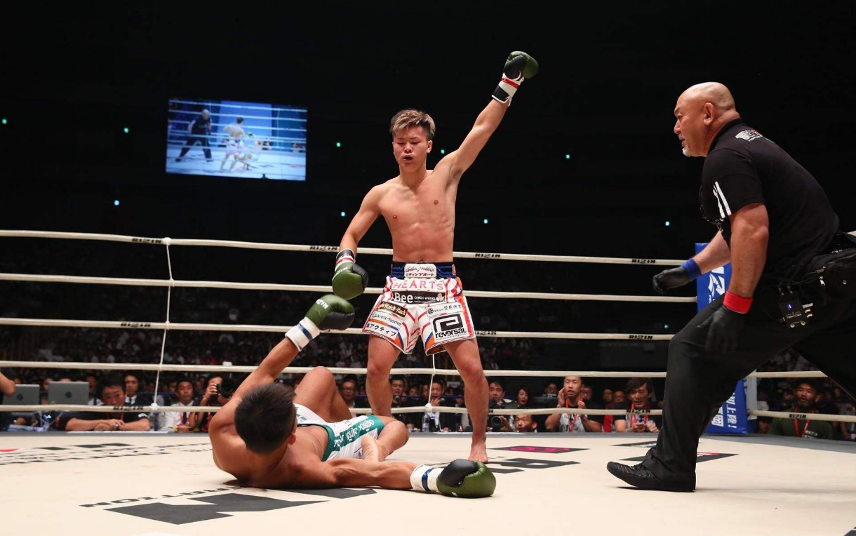 被梅威瑟打哭的日本选手格斗神童那须川天心精彩集锦