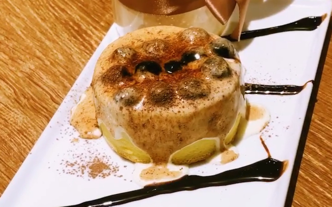 必胜客珍珠爆浆蛋糕