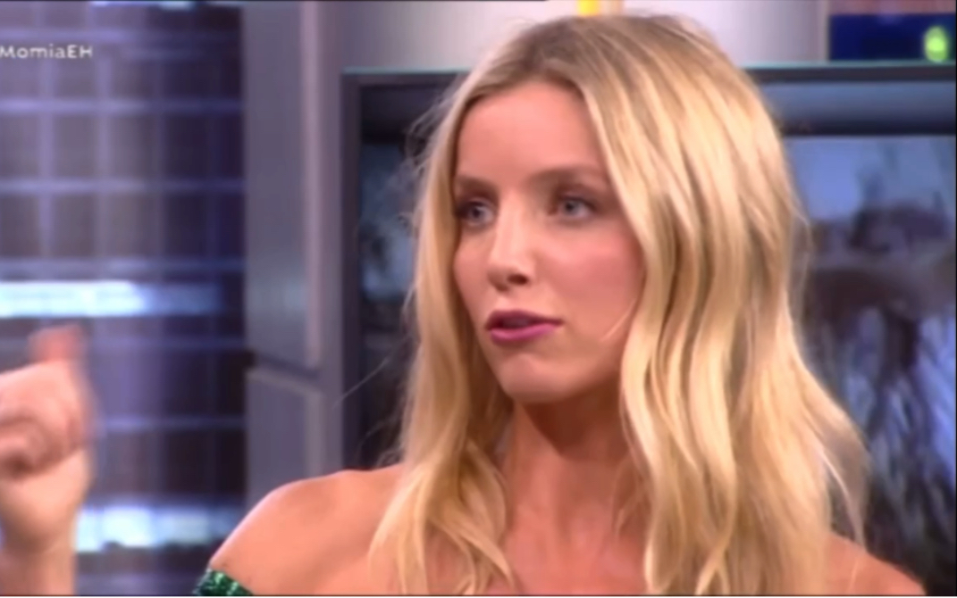 [Annabelle Wallis]在西班牙电视台宣传《木乃伊》哔哩哔哩bilibili