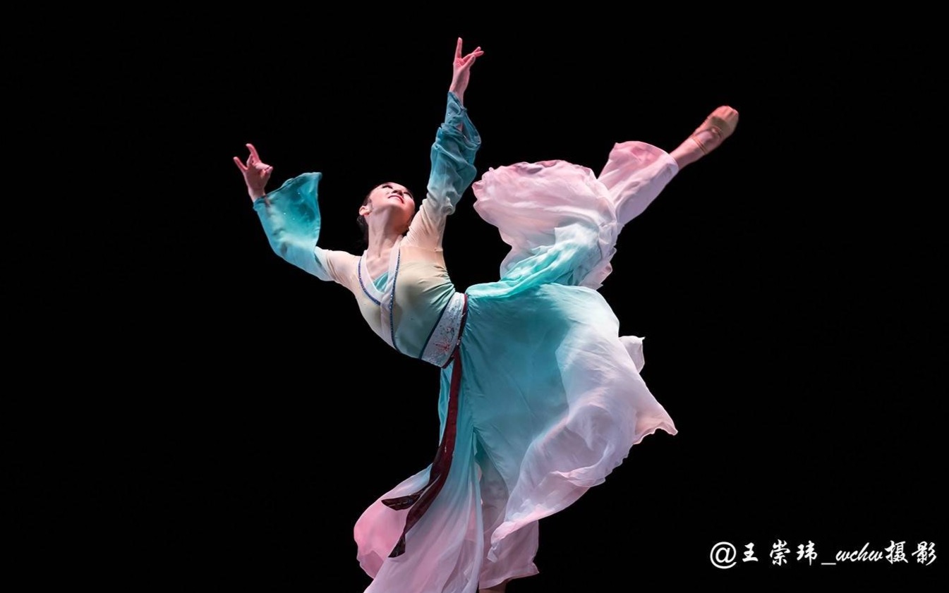 杨峥舞蹈演员图片