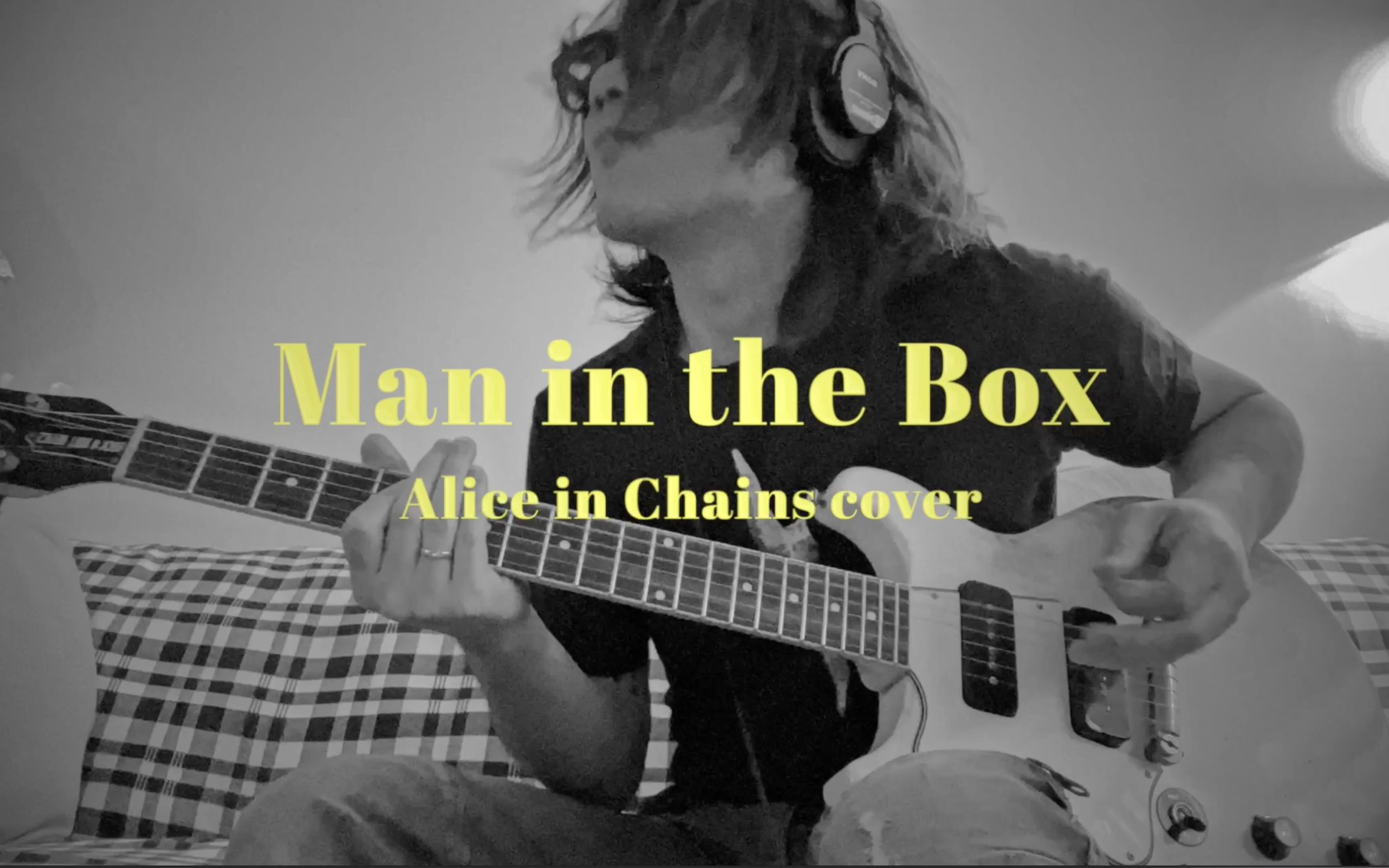 [图]突然营业！主唱人在海外向你扔来一个vlog？？？原来还是【翻唱日常】Man in the Box (Alice in Chains cover)