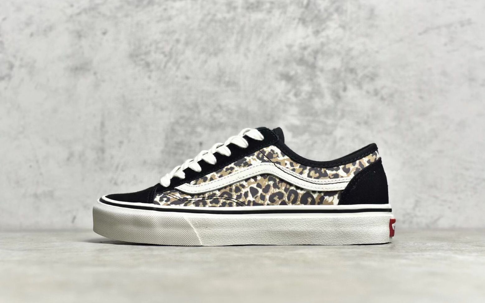 万斯vans style 36 豹纹侧边动物条纹运动板鞋