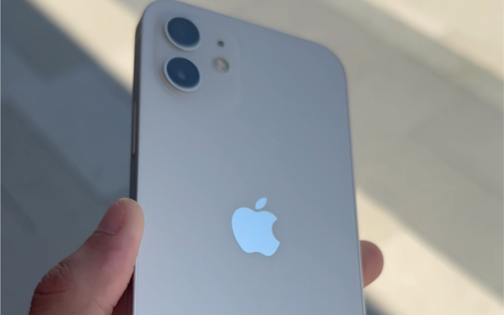 华商校园最新拿下iphone12最好看的白色 有喜欢的吗