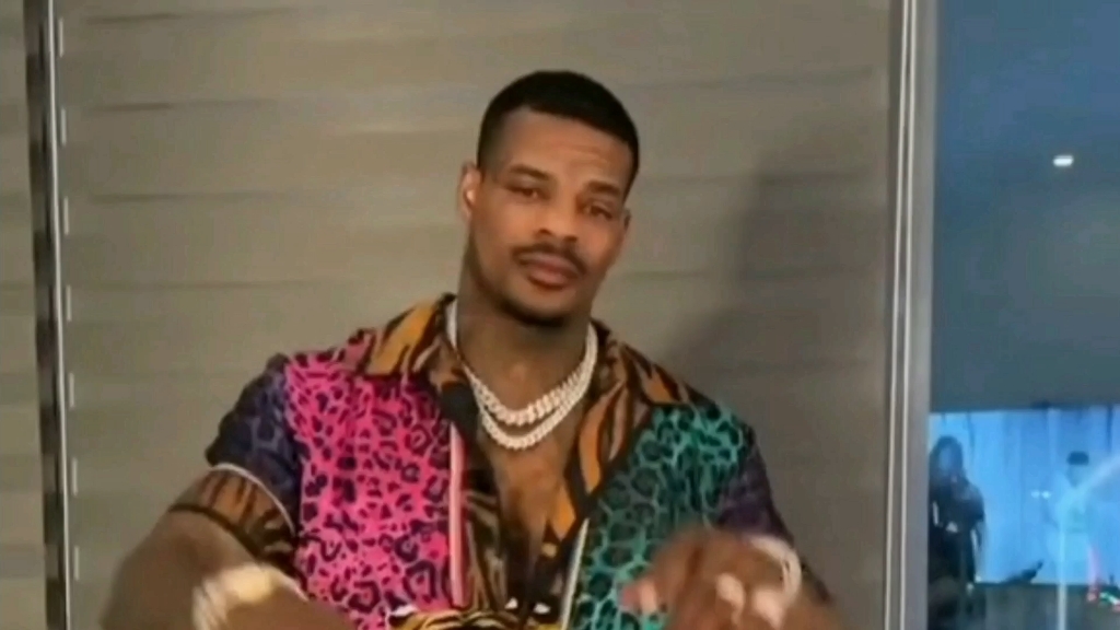 虽是黑人,却在欧美娱乐圈有着很高地位的jason luv