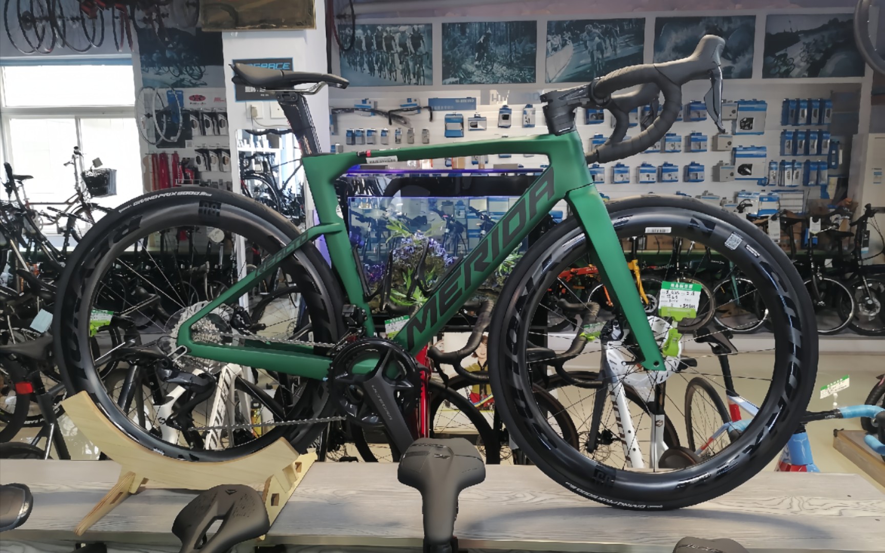 美利达2024公路车系列之瑞克多8000