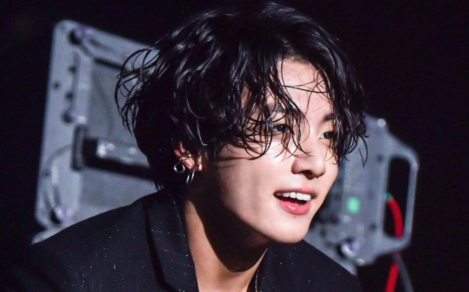 田柾国怼脸神图,你能坚持几秒?