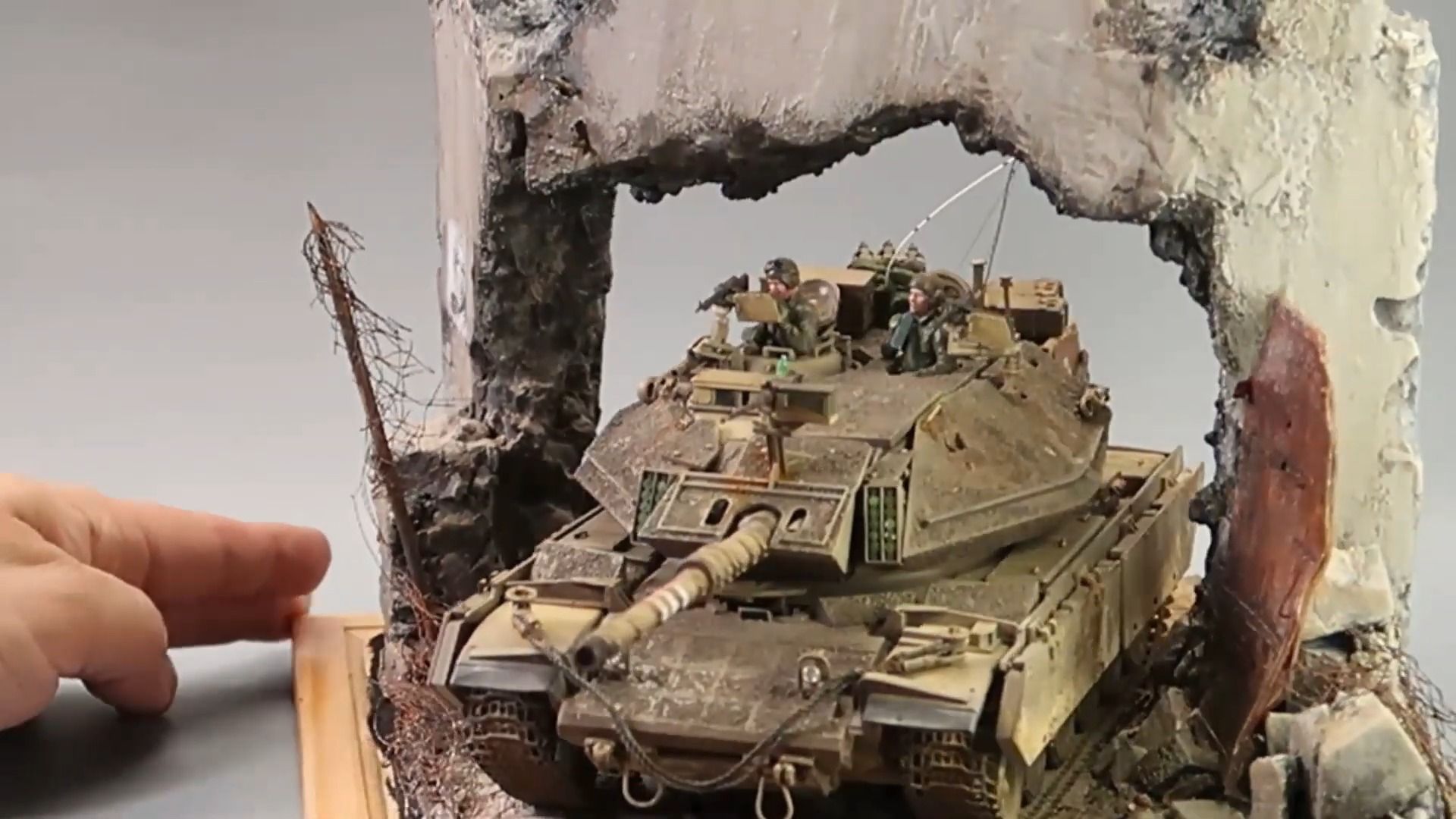 废墟中的马加奇.爱德美 1/35 坦克及场景模型制作完整过程
