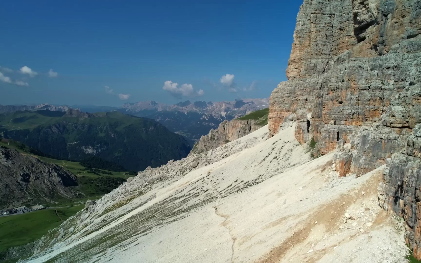 [图]独自远足 50 英里在 Alta Via 2 Dolomites 意大利