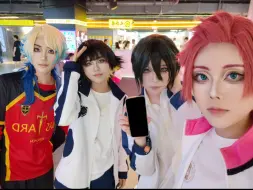 下载视频: 【蓝色监狱cos】KTV团建