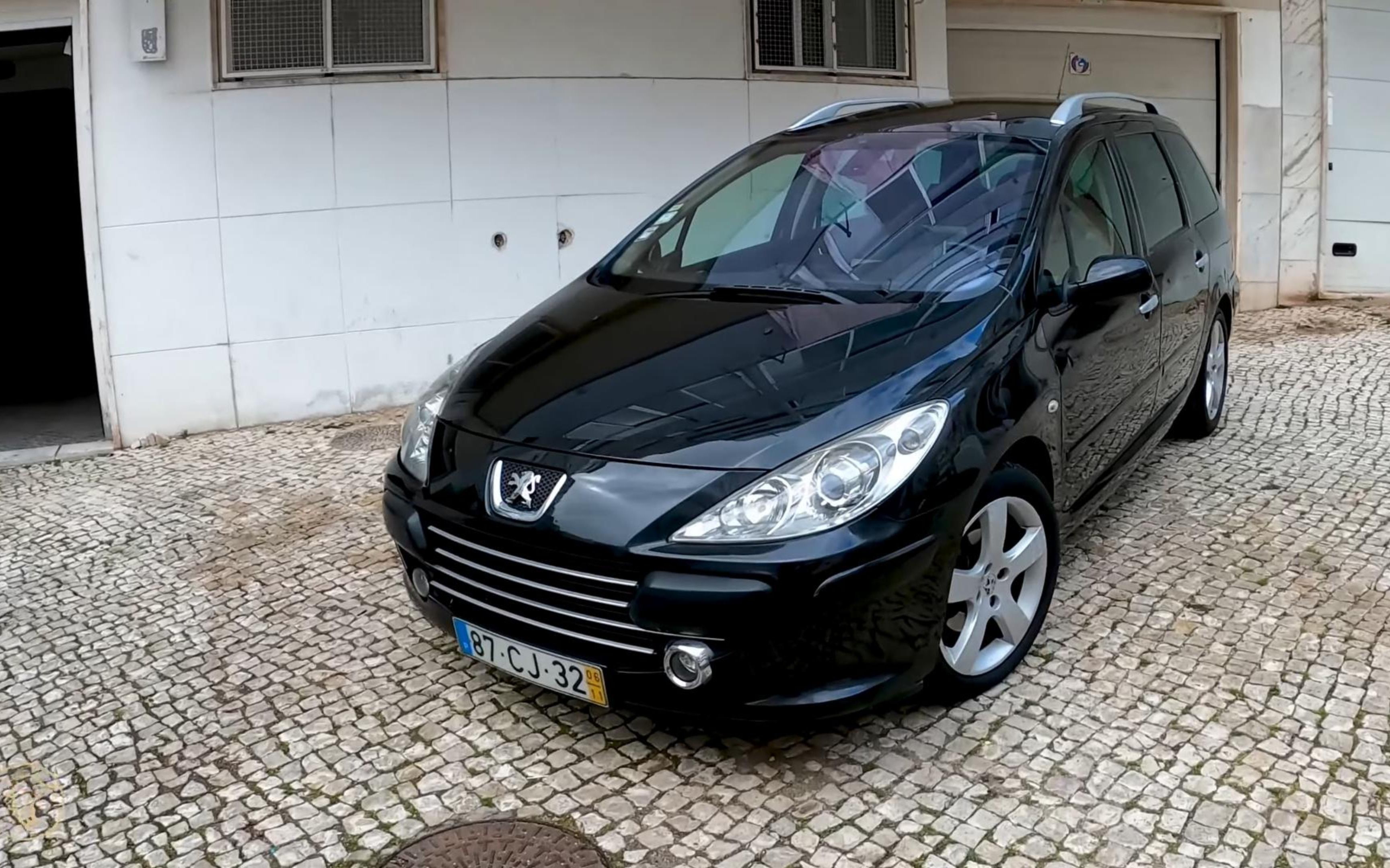 来看国外老哥如何整备标致的经典307 sw【4k】