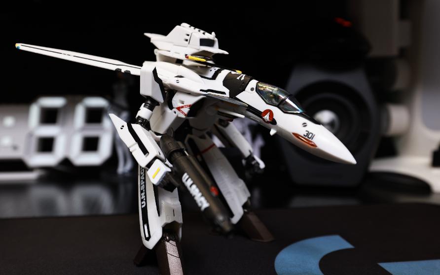 [图]万代 HI-metal R MACROSS ZERO VF-0S Phoenix 可变模型分享