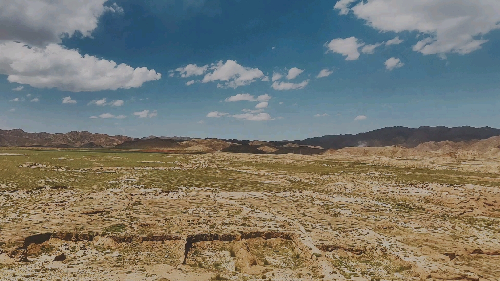 你的名字叫甘肃!夏天的戈壁滩像英姿飒爽的女侠!