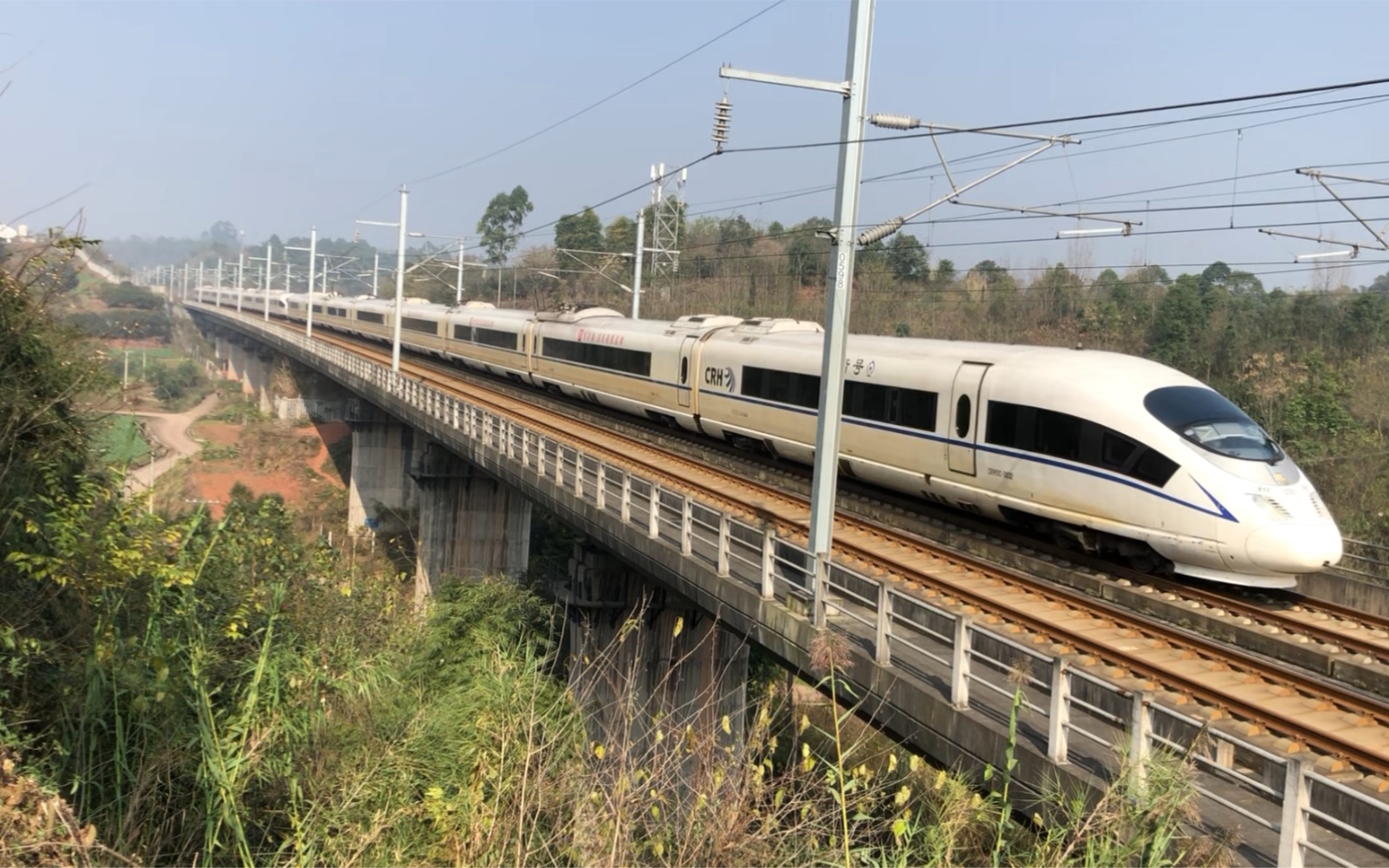 g2973成都东-铜仁(crh3c-3032-3002成都局)通过乐山兴福村 13:23