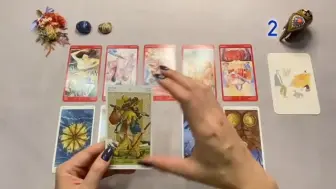 Descargar video: 🌜Sweet Dreams Tarot｜吃苹果🍎TA對你的慾望有多🔥有多想和你在一起🤭用塔羅牌和神諭卡透視內心揭開渴望✅曖昧/交往/狀況不明/一