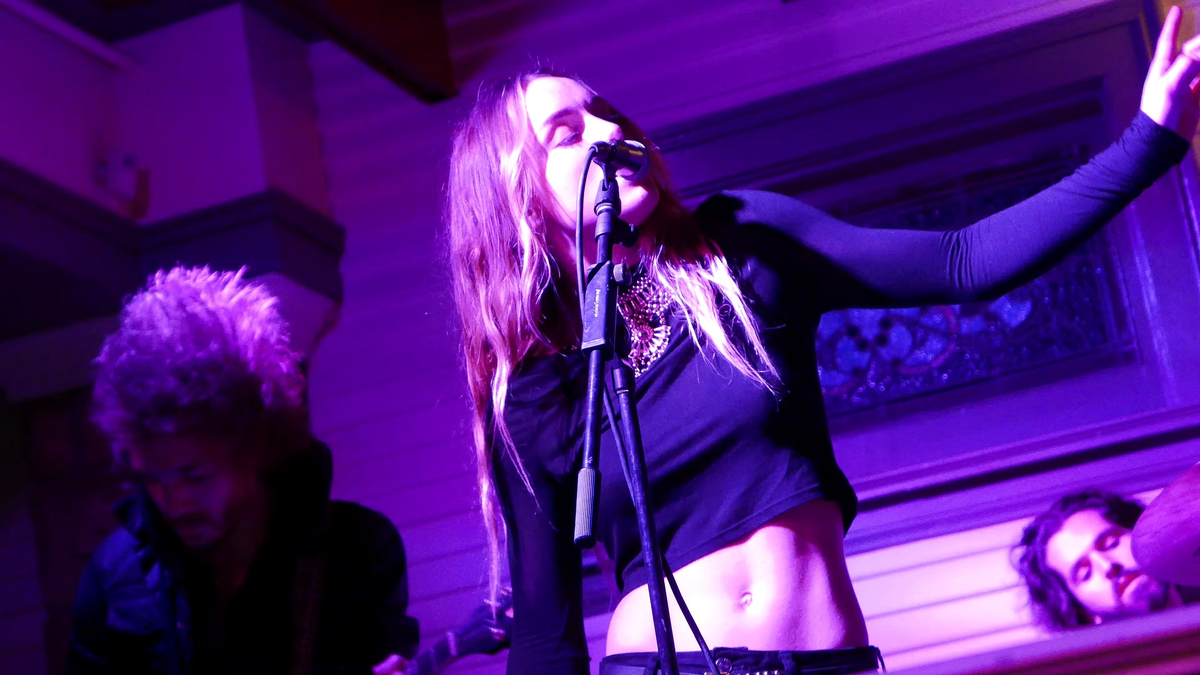 [图]Zella Day-Milk&Honey LIVE HD (2014) Los Angeles No Vacancy