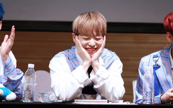 【onf】在性感与可爱间自由切换的忙内laun