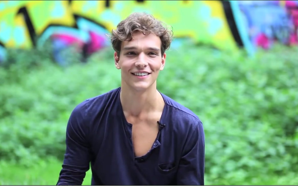 村花拍摄 采访 alexandre cunha