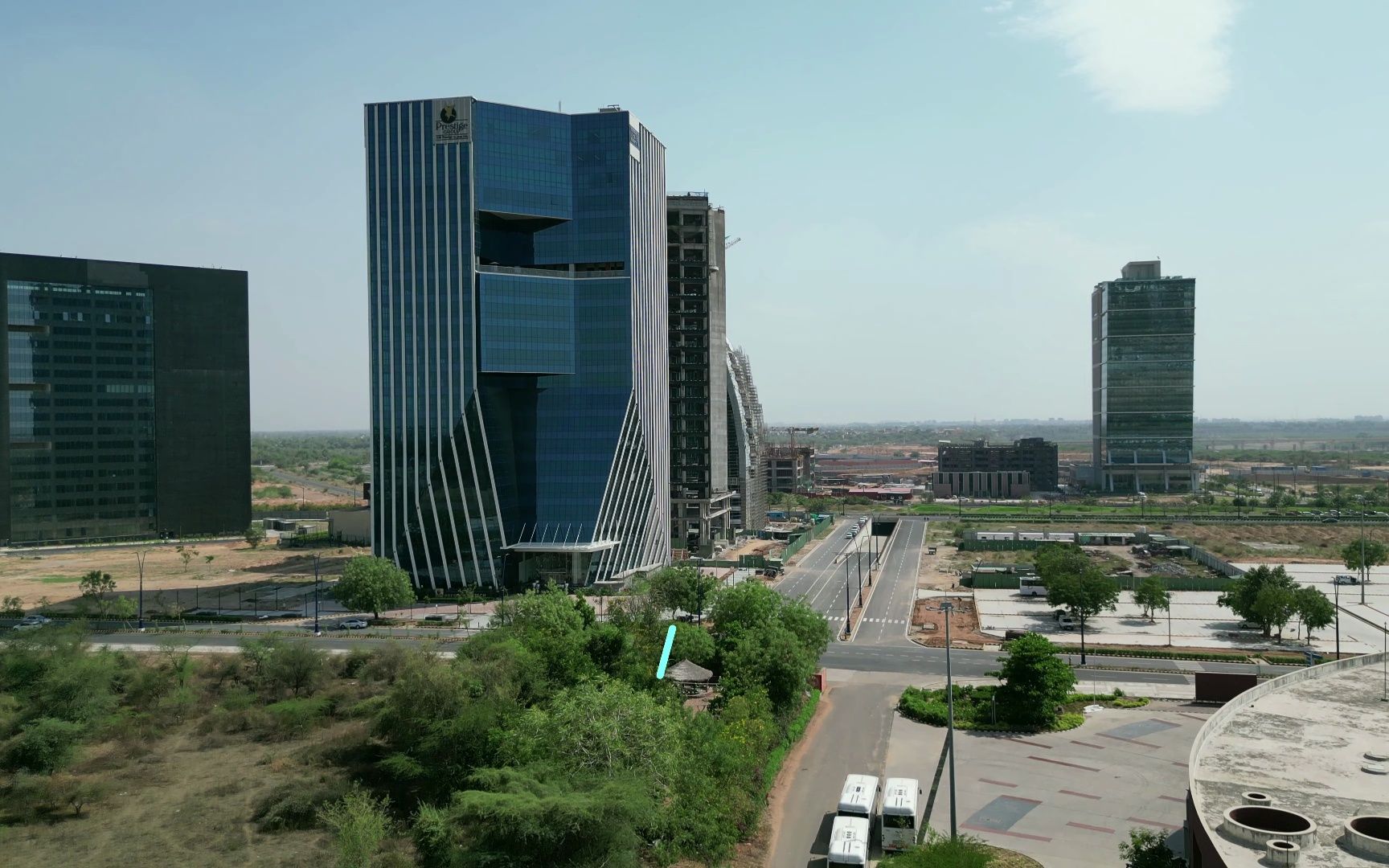 【4k】印度一线城市艾哈迈达巴德的gift city项目航拍,本地规划的一个