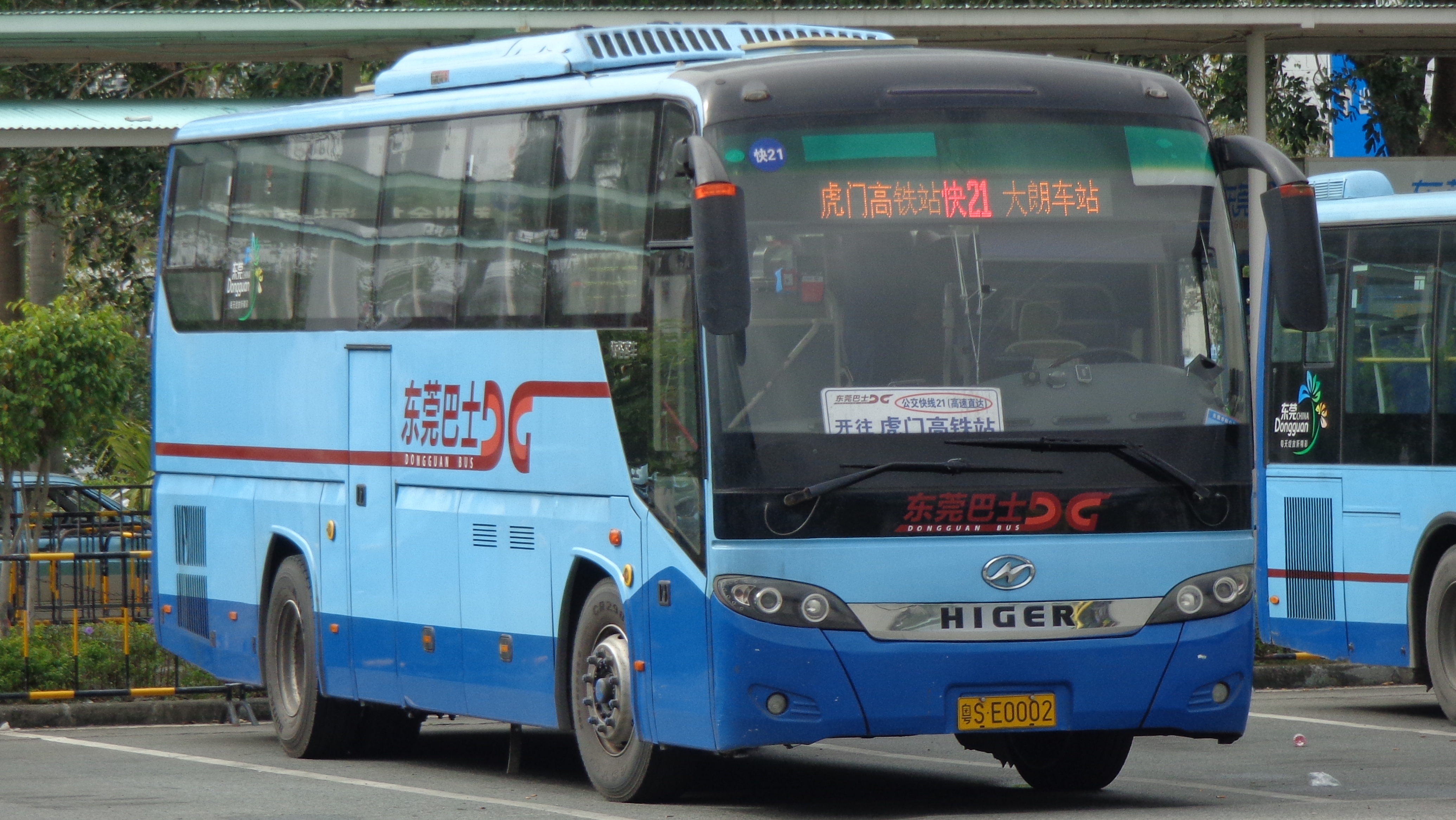 连接东莞繁华镇街的高速快线pov6东莞巴士公交快线21路大朗车站虎门