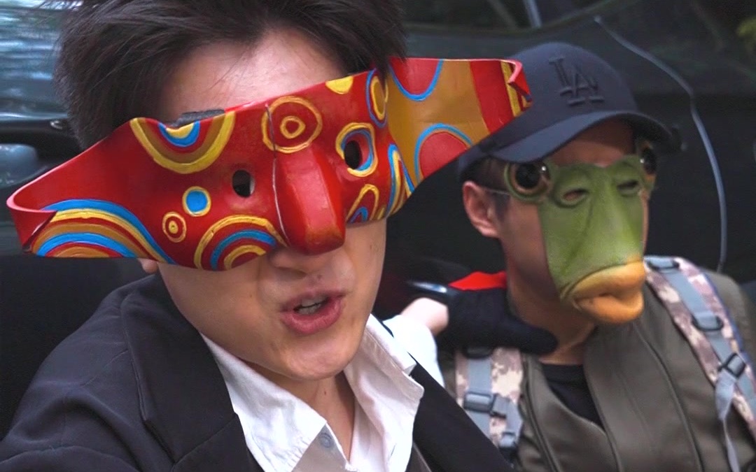 收手吧阿祖外面全是家具