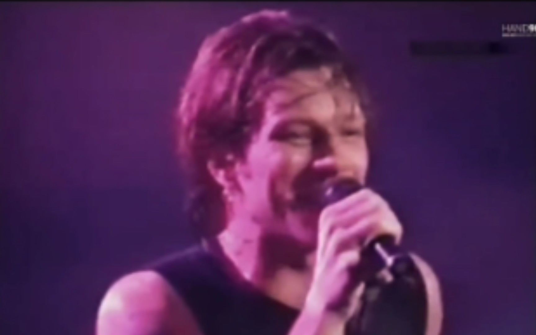 [图]Bon Jovi - In These Arms Pro Shot I Madrid 1993