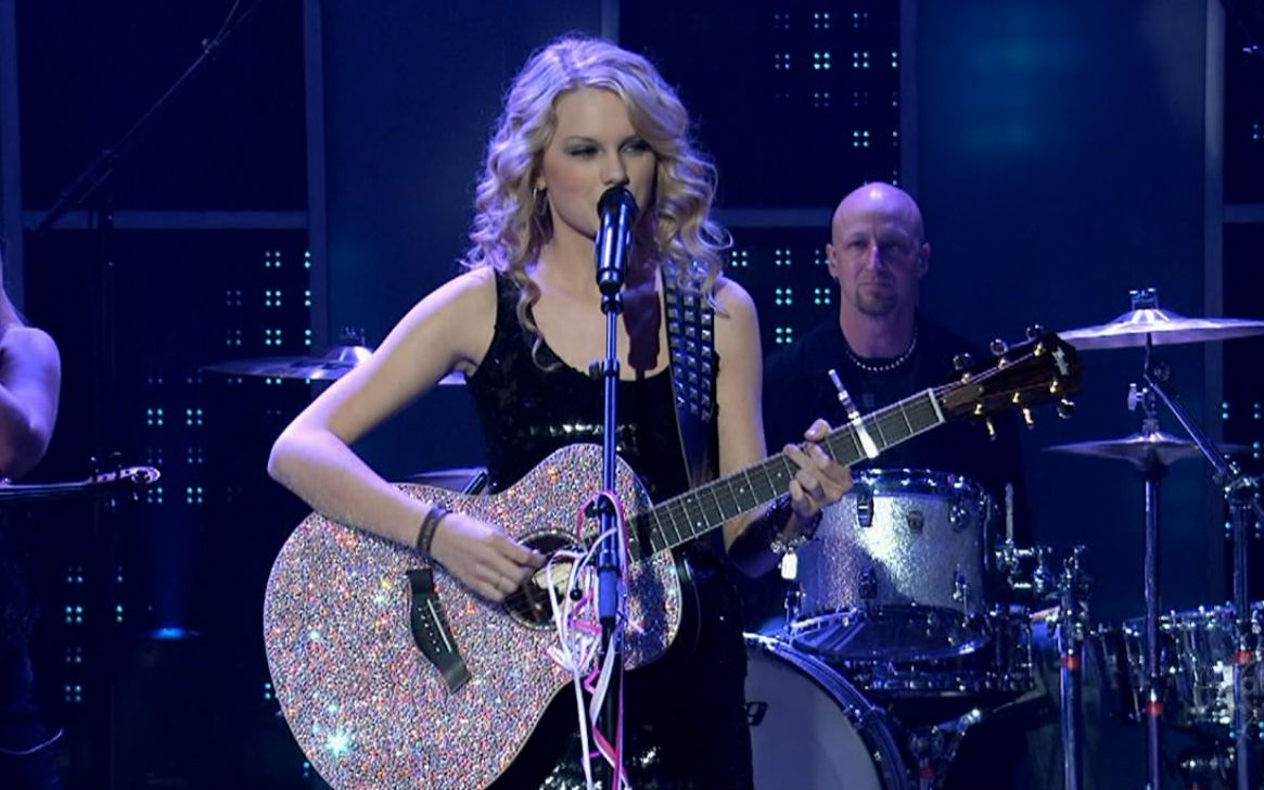 [图]【同名Era·Live】Taylor Swift - Teardrops On My Guitar (2008跨年夜现场)