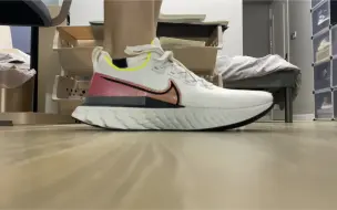 Tải video: 全网首发缓震形变！Nike React Infinity Run FK的缓震形变！！耐克新款跑鞋稳定缓震！