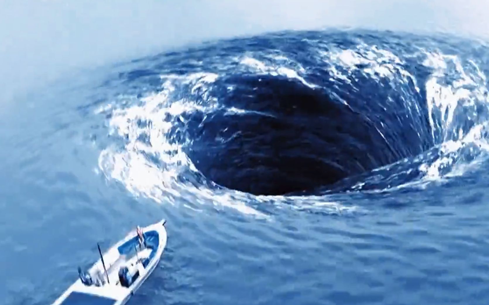 大海中的漩涡,真的会把船和人吸进去吗