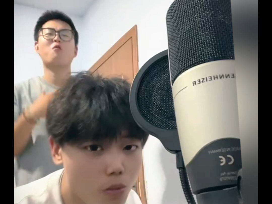 我爱玩马超 与雷雷合作的顶级音乐