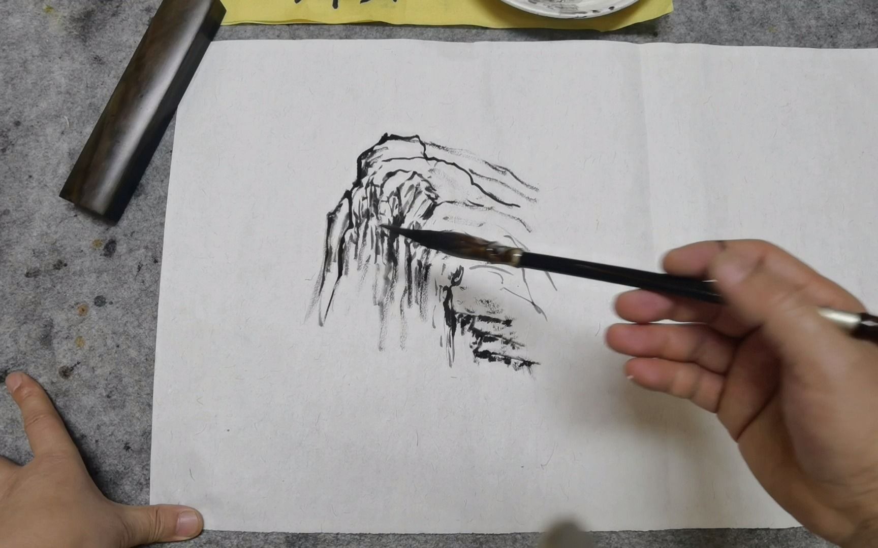 国画入门之如何用传统方法勾皴擦点染快速又自然的画出山石