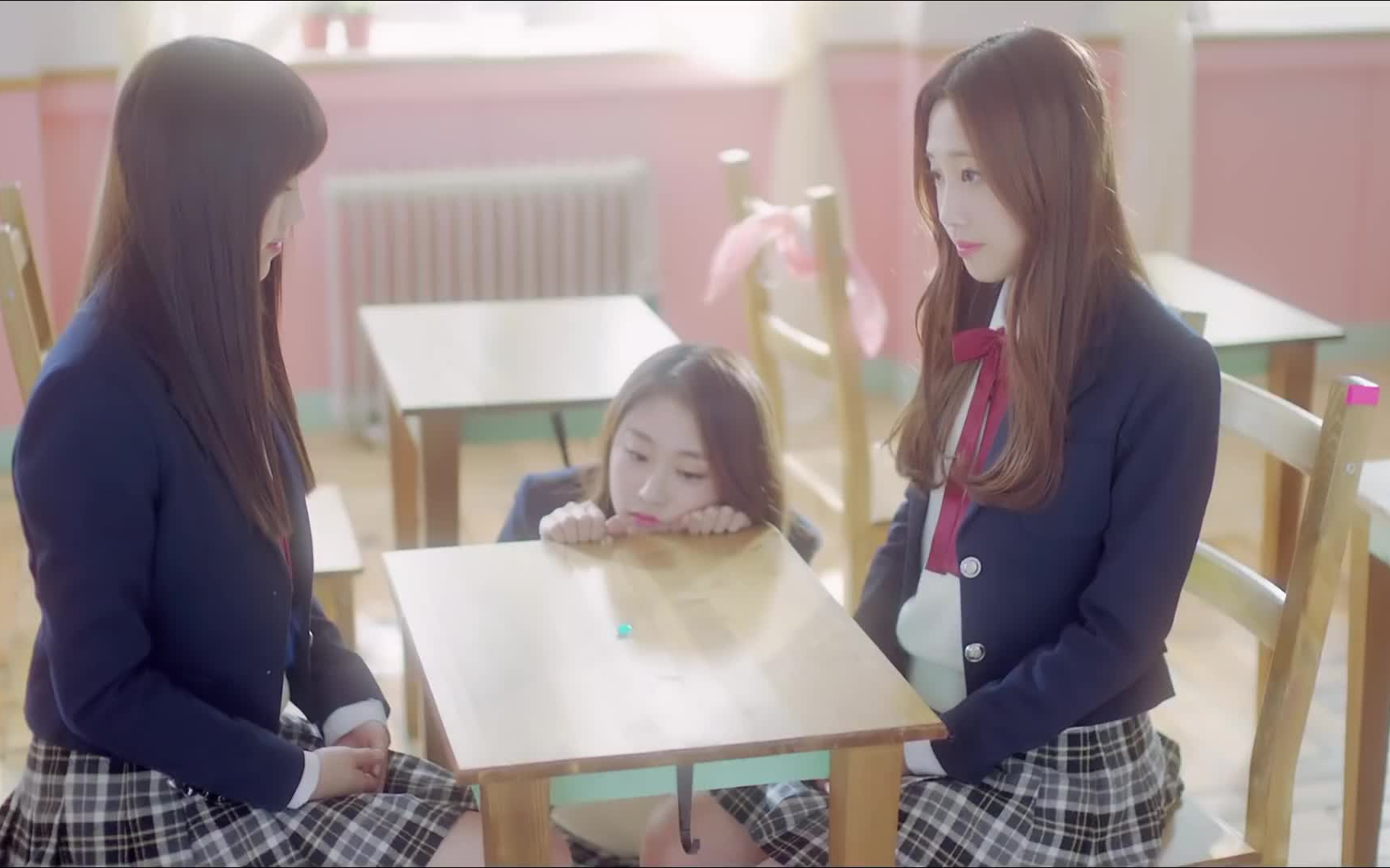 [图]【MV】Lovelyz - Candy Jelly Love