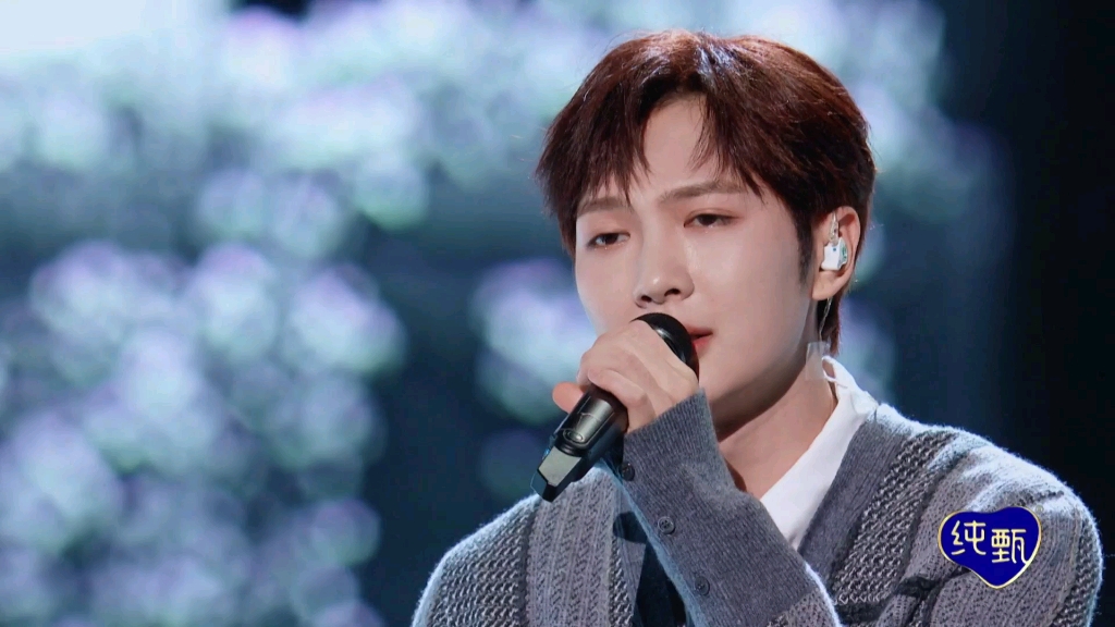 何屹繁下雨了是我在想你个人cut